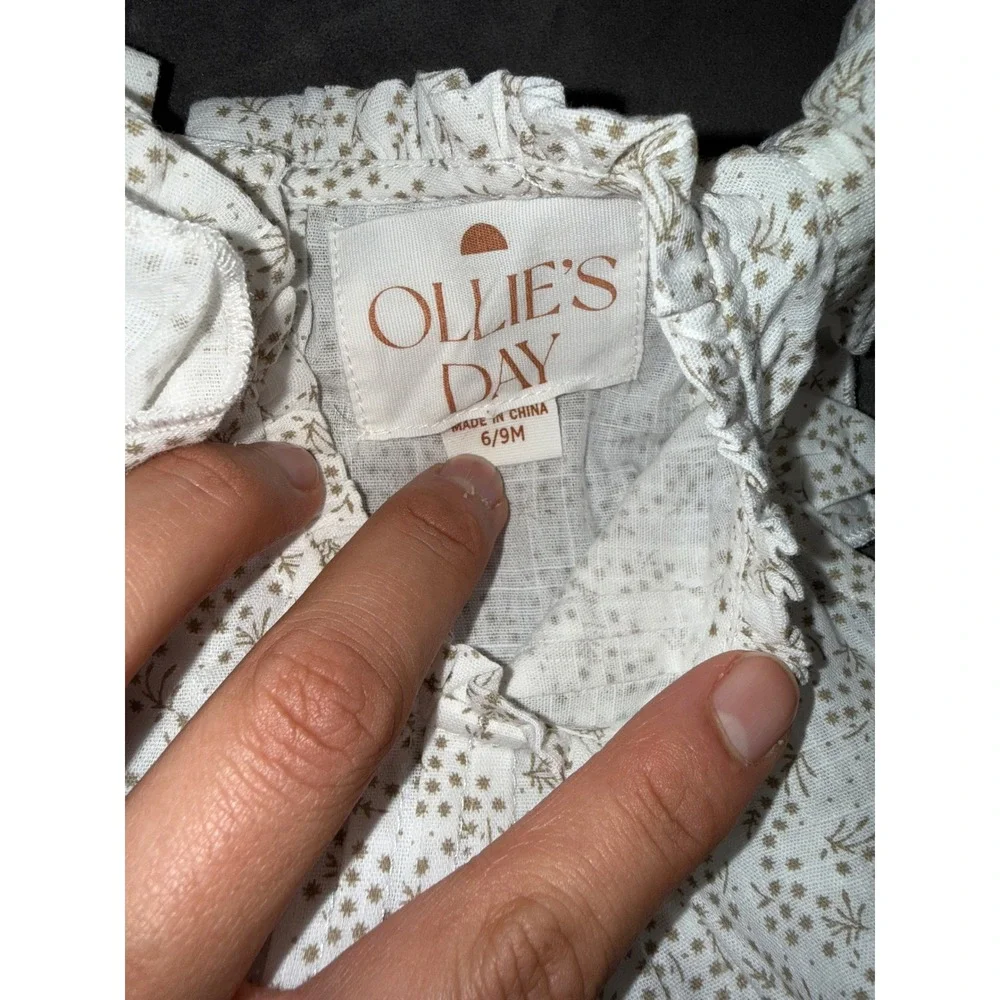 Ollie's Day Baby Girl Floral Bubble Romper White Tan Ruffle Sleeve 6-9 Months